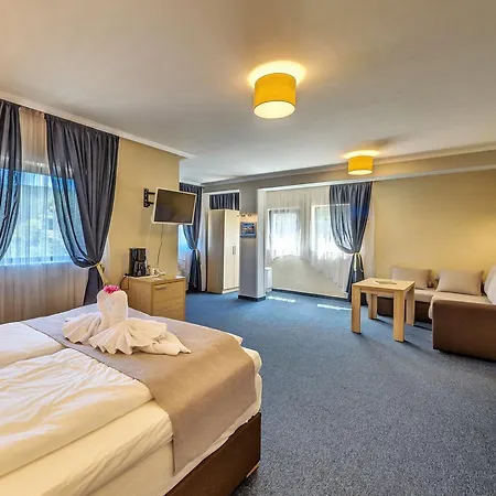 Di Lago Hotel