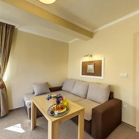 Hotel Di Lago 3*